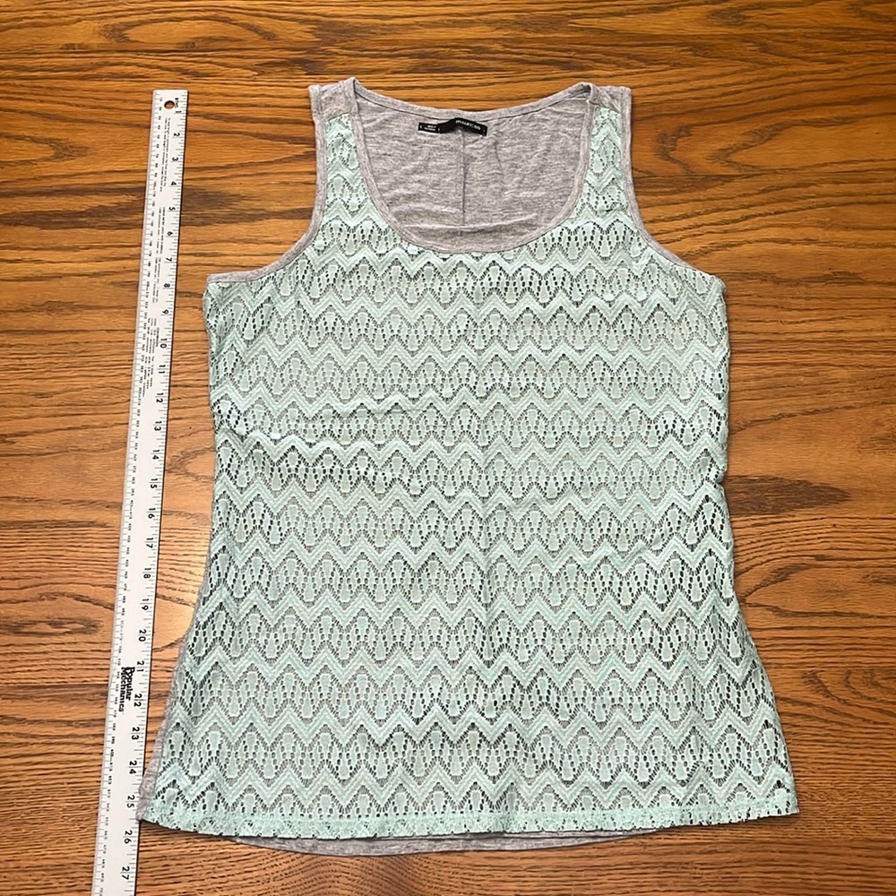 Maurice’s gray with aqua lace overlay tank top